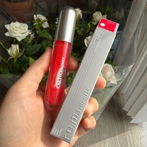 r.e.m. beauty Essential Drip Glossy Balm – Full Size (Shade: Shirley)